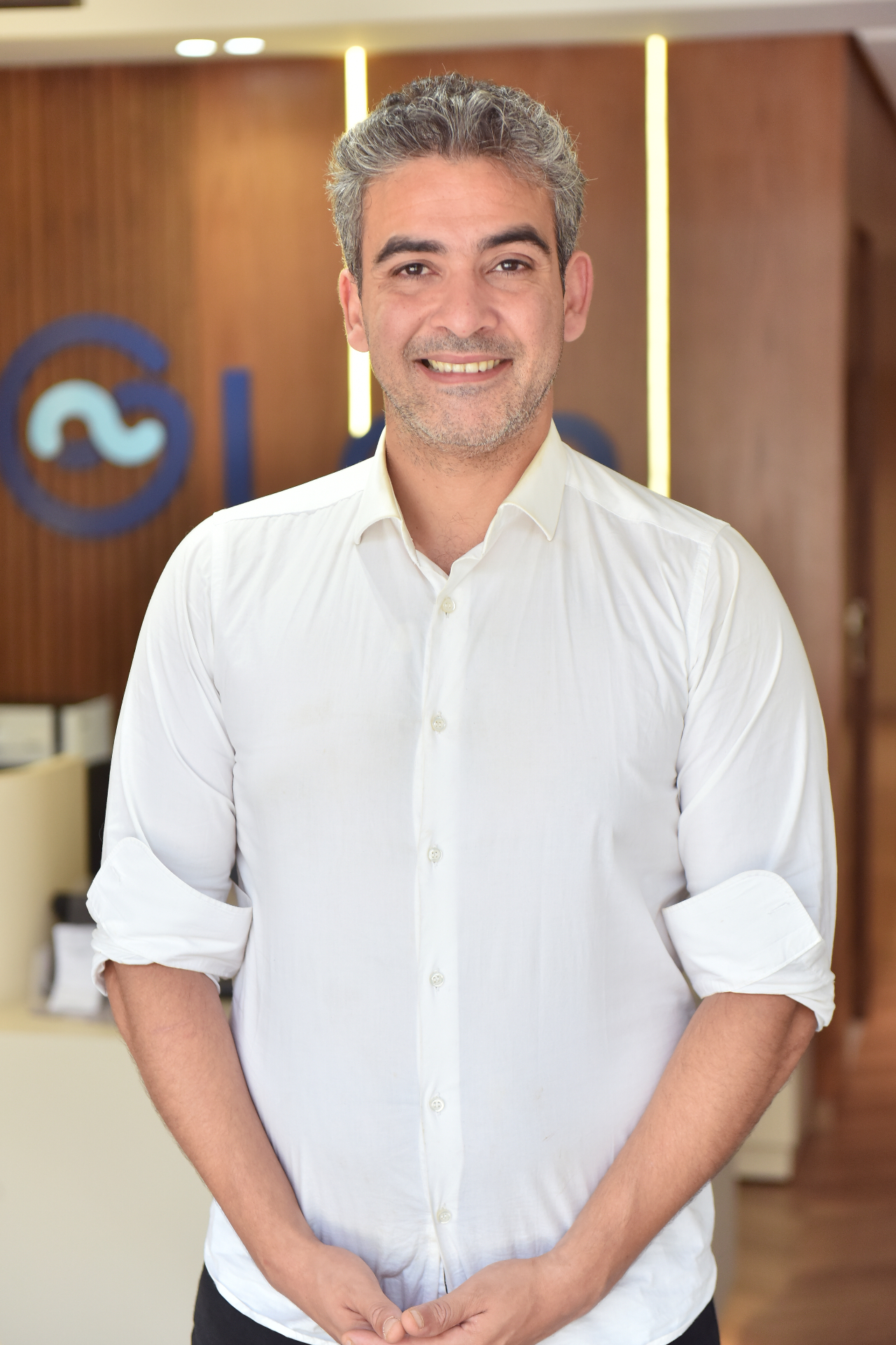 Portrait du Dr Mehdi Benkirane, médecin biologiste généticien et directeur de G Lab Anfa
